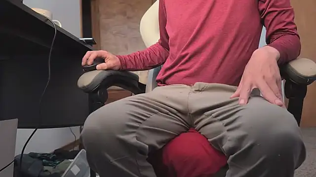 Opondestre00420's Live XXX Chat