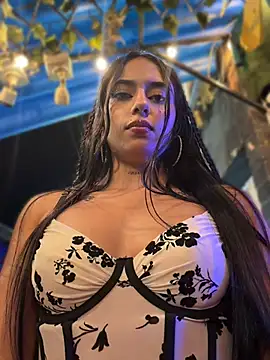 LilacNoir's Live XXX Chat