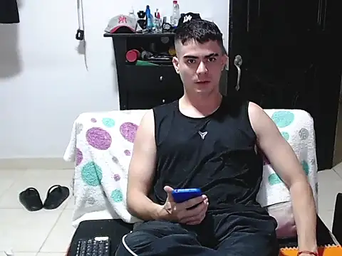 Zac_Efront Chat XXX in diretta
