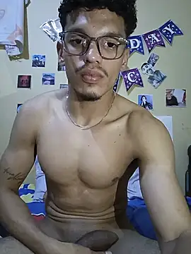 aaron_kush Live XXX Chat