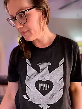 MaiseKnox - SQUIRT W/ GLASS DILDO 💦