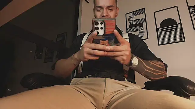 Онлайн чат XXX ALPHA_DOMINUS_