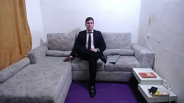 Victor_Maitland Show in webcam