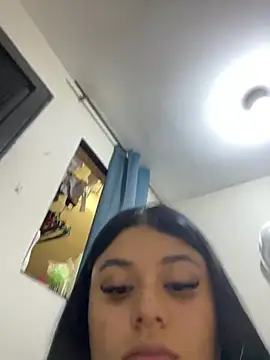 alissonfernandez_ élő XXX-chatje