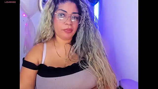 Mavlatin22 라이브 XXX 채팅