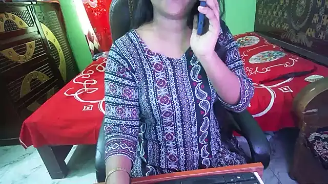 Chatroom XXX en direct de BengaliQueenStar