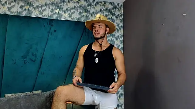 XXX chat uživo modela masoncole_