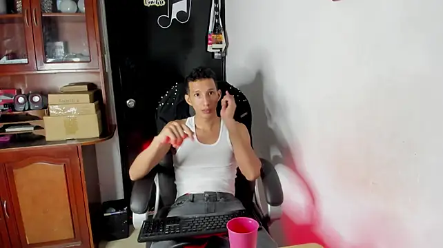 Chat XXX ao vivo de AlphaMarco