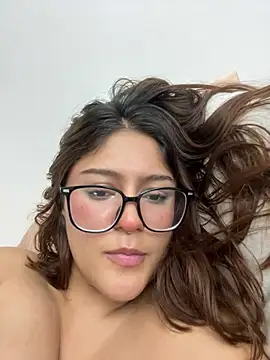 Chatroom XXX en direct de Juli____News