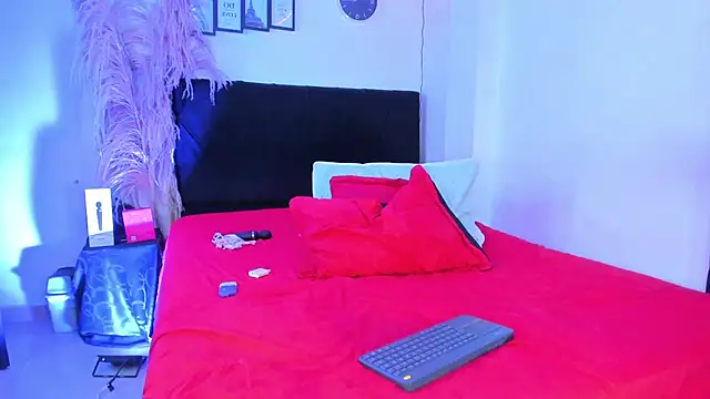 IzzyHiltton_