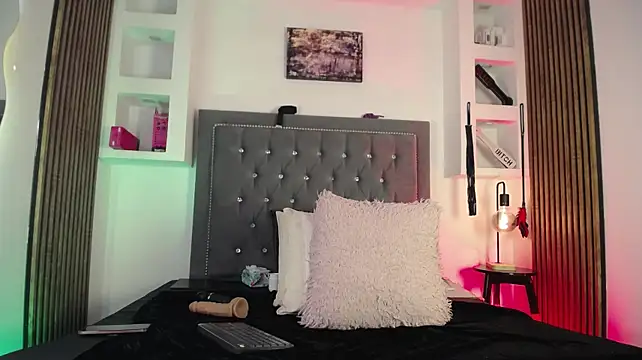 AnnadirtyXo - HELLO MATURE HOT. CAMEL TOE PLS