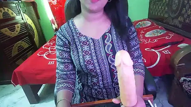 BengaliQueenStarn Live XXX chat