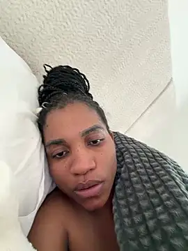Milkypucy Show in webcam
