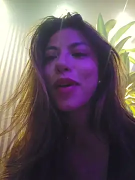 Karen_San_Miguel - One finger in pussy in bar 😈