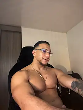 FreszX live XXX chat