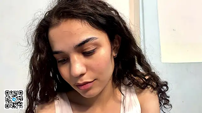 BrendaBennett - fingering pussy + taste