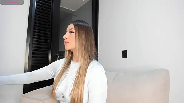 Lauuuuuuuu_