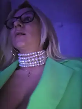 KaylinJan live XXX chat