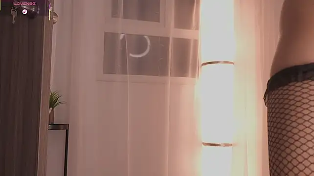 Sky_Dark7 - Hold the dildo in mouth 10 sec