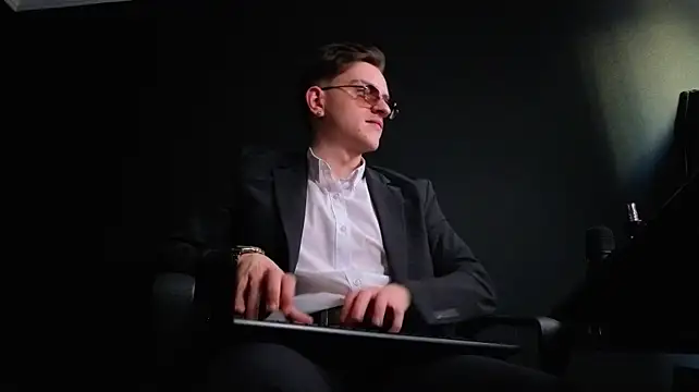 FelixStarkk élő XXX-chatje