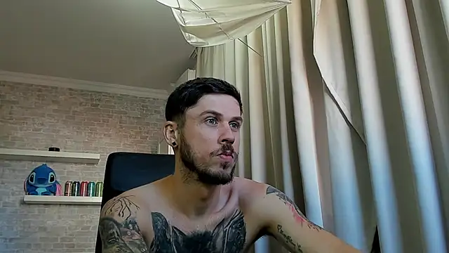 JonahShaw Chat XXX in diretta