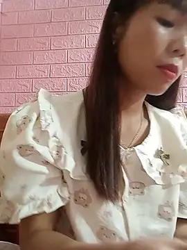 AmyLinee01 现场XXX聊天