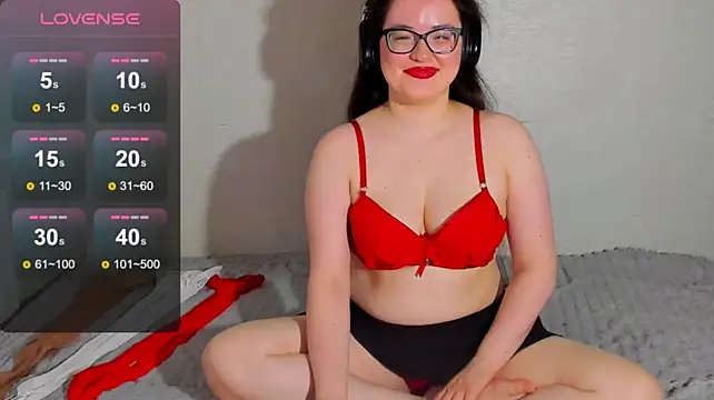 Tinasun4's Live XXX Chat