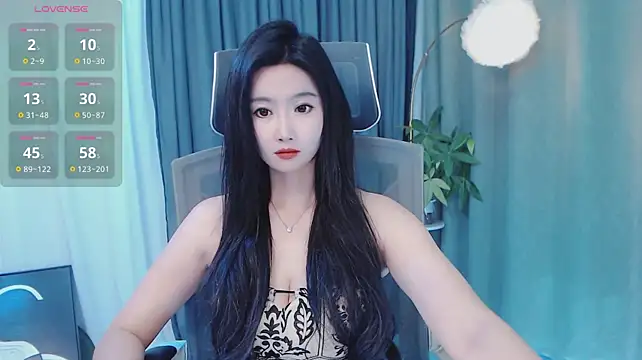 Feifei-love - 脱一件衣服