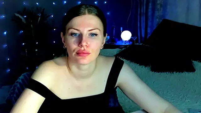 JinnaGreat Adlı Modelin Canlı XXX Sohbeti