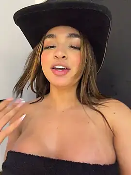 Czat XXX na żywo – jenn_fit