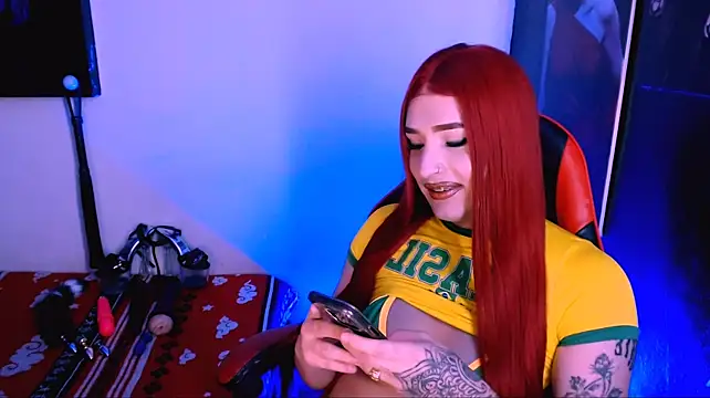 Bubble_red - ready to play with my cock goal = cumm