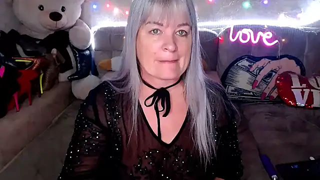 Chat +18 de SiberiabBerry ao vivo