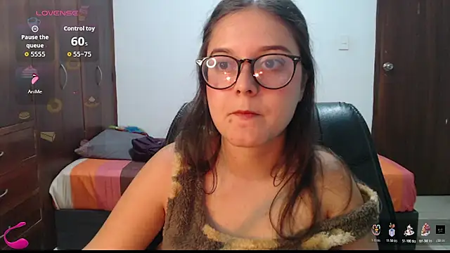 Živý XXX chat MadieeLorez