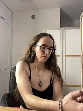MartiniiSelenna's Live XXX Chat