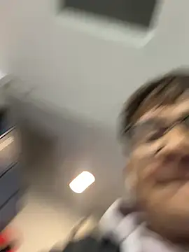 Chat XXX ao vivo de Hassbyd