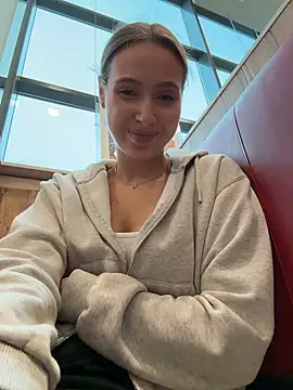 Coconut_milk - Slap pussy+cameltoe in public