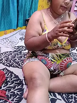 Chat +18 de SAHIBAHOTBHABHI ao vivo