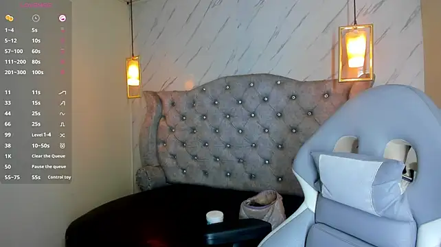 Alice_Laurentt - naked + spank ass x33