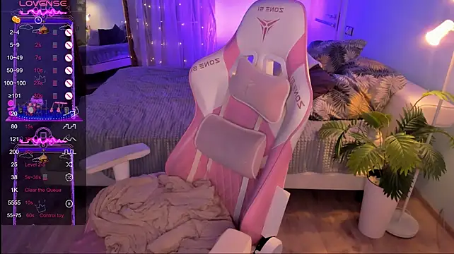 XXX chat uživo modela AnyaTaylor_