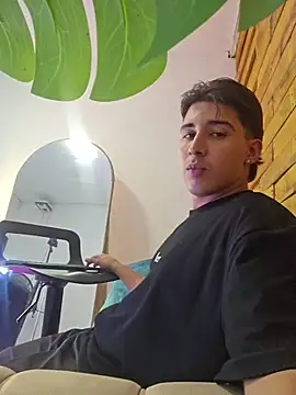 sam_vitali Adlı Modelin Canlı XXX Sohbeti