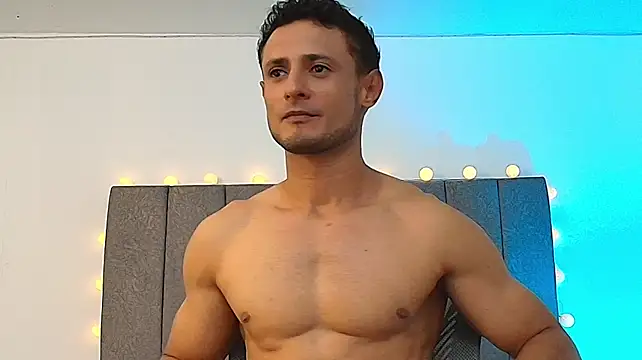 Adonys_Lewis_ live XXX chat