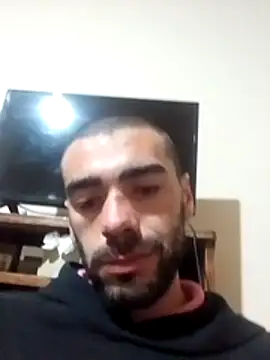 Chat +18 de aguilucc0 ao vivo