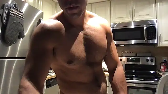 Онлайн чат XXX BigGuyMuscle