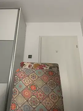 Snow_flakee - Squirt