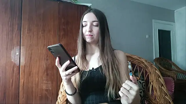 XXX chat uživo modela WynonaFarhat