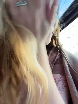 _NotYourSlut_: απευθείας συνομιλία ΧΧΧ