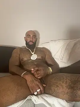 QHefner52's Live XXX Chat