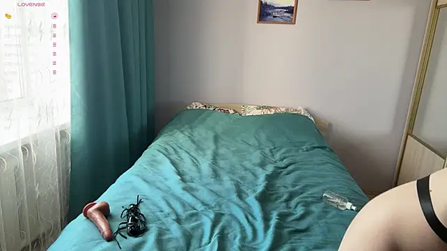 BlondeBun - Squeeze my small booty, u want to slap?