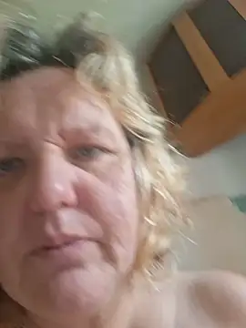 XXX chat uživo modela SonyaMarmeladx