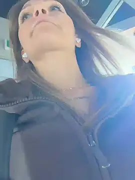 StreetSquirt - massage booty in public
